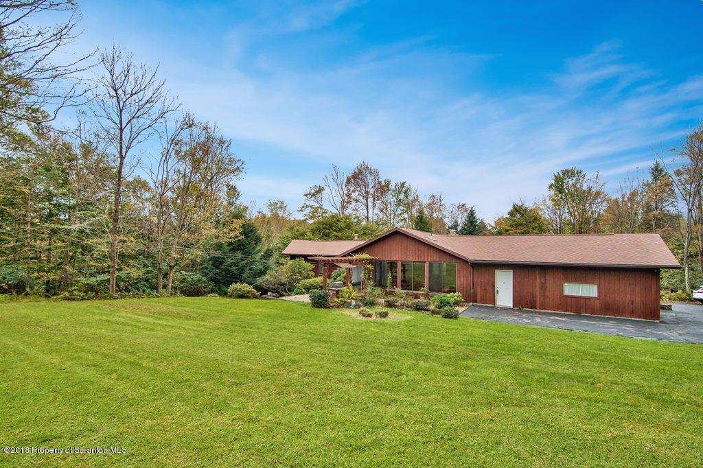 8 Leggs Road Moscow, PA 18444 - Photo 5 of 53 Gallery Image 5