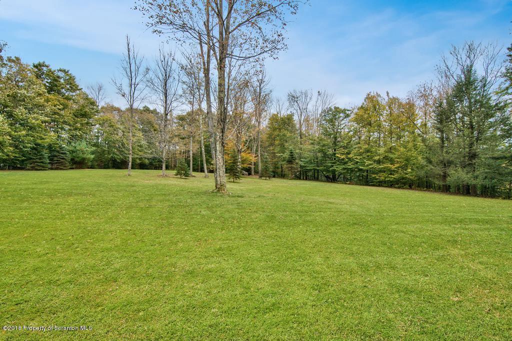 8 Leggs Road Moscow, PA 18444 - Photo 7 of 53 Gallery Image 7