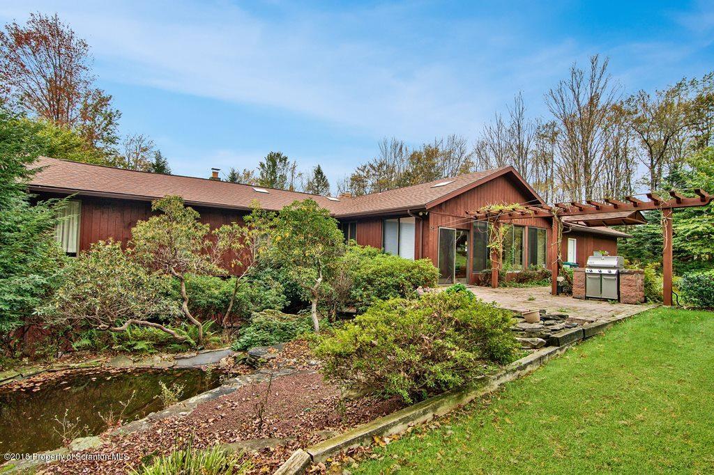 8 Leggs Road Moscow, PA 18444 - Photo 8 of 53 Gallery Image 8
