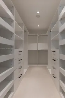 $16,900 | 7300 Southwest 77th Avenue, Miami, FL 33143