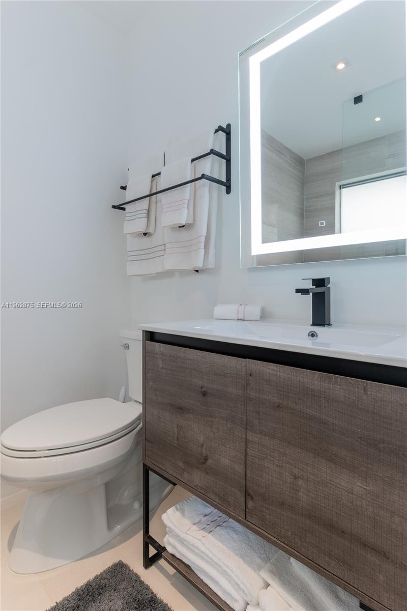 7300 Southwest 77th Avenue Miami, FL 33143 - Photo 18 of 30