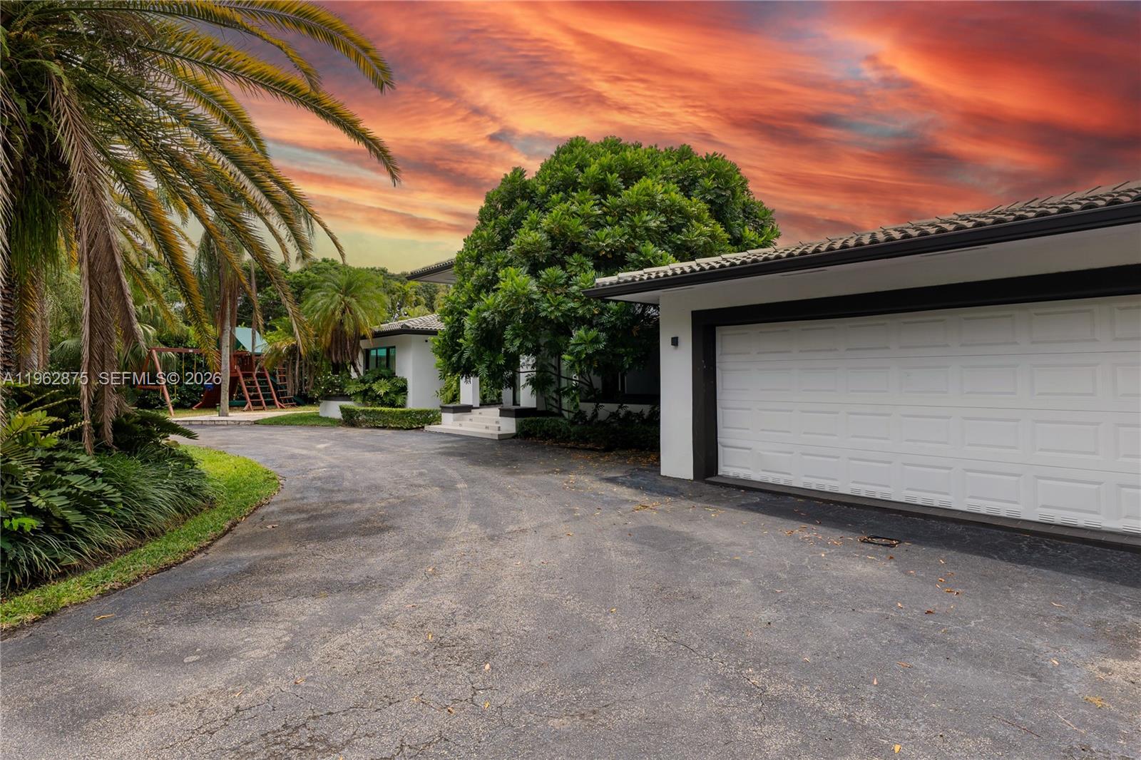 7300 Southwest 77th Avenue Miami, FL 33143 - Photo 28 of 30