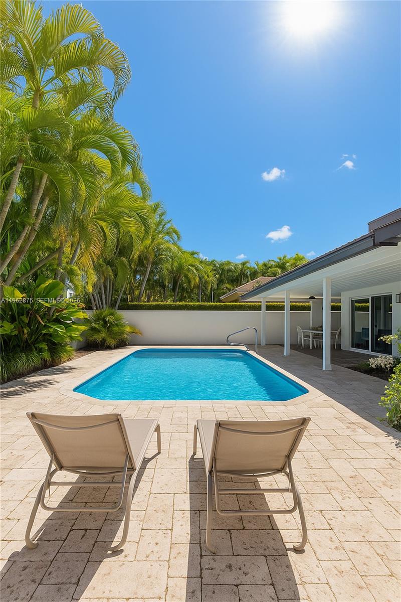 7300 Southwest 77th Avenue Miami, FL 33143 - Photo 39 of 48