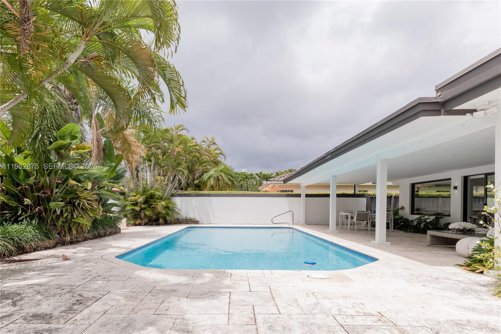 7300 Southwest 77th Avenue Miami, FL 33143 - Photo 40 of 48