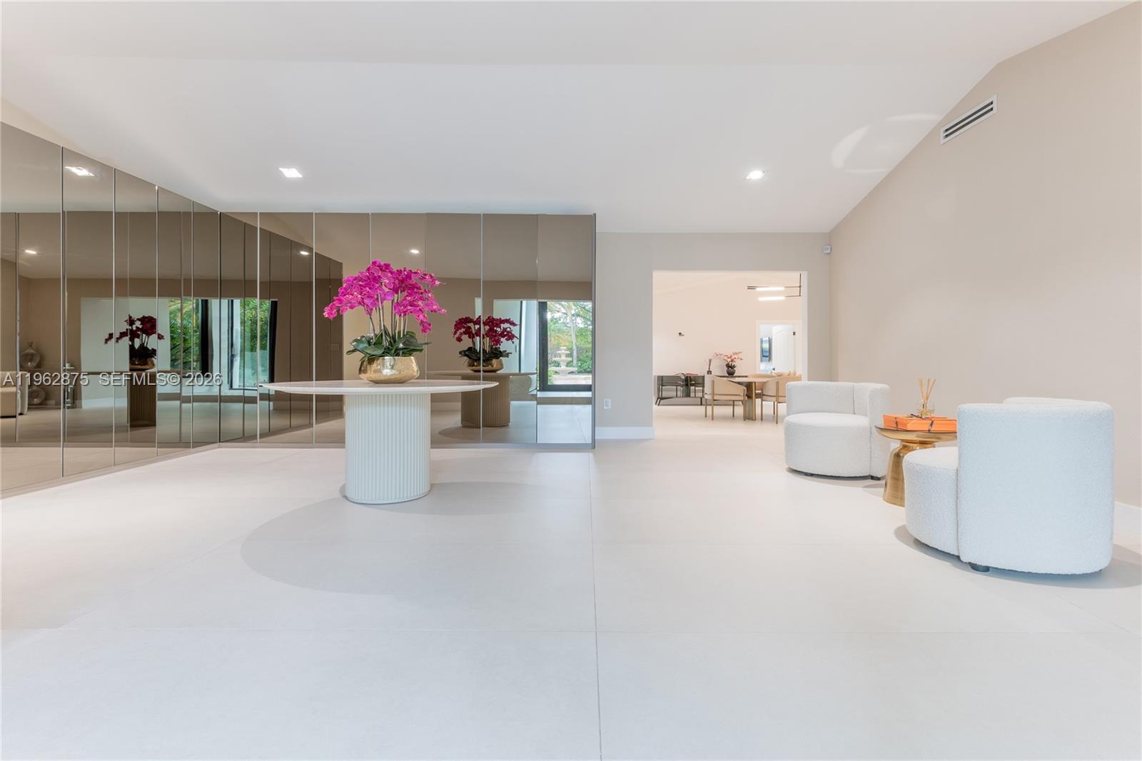 7300 Southwest 77th Avenue Miami, FL 33143 - Photo 4 of 30