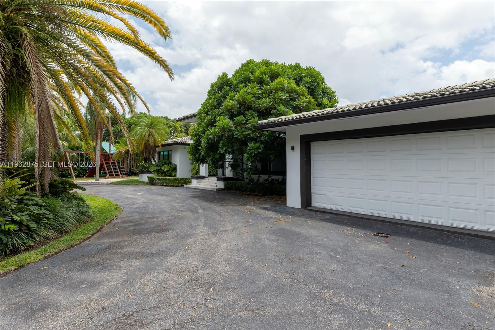 7300 Southwest 77th Avenue Miami, FL 33143 - Photo 48 of 48