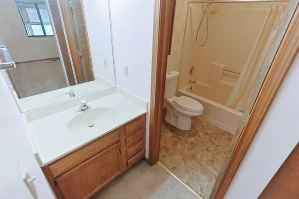 $197,000 | 208 Christiana Drive, Niles, MI 49120