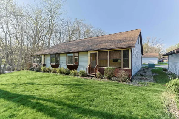 $197,000 | 208 Christiana Drive, Niles, MI 49120