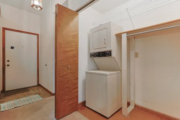 $197,000 | 208 Christiana Drive, Niles, MI 49120