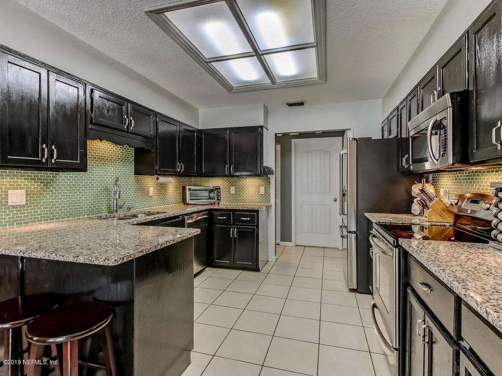 2651 Aldersgate Road Jacksonville, FL 32226 - Photo 12 of 40 Kitchen