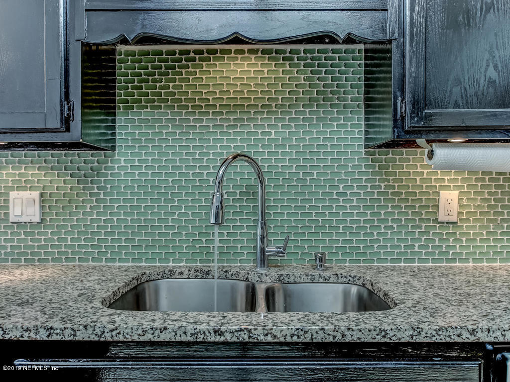 2651 Aldersgate Road Jacksonville, FL 32226 - Photo 16 of 40 Kitchen