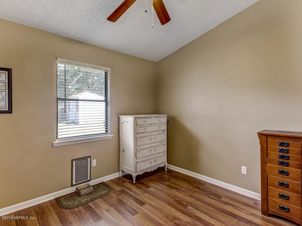 2651 Aldersgate Road Jacksonville, FL 32226 - Photo 26 of 40 3rd Bedroom