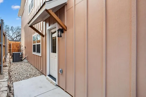 $2,935 | 500 East Kimball Street, Unit 1, Mansfield, TX 76063