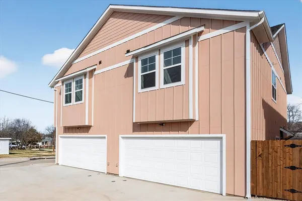 $2,935 | 500 East Kimball Street, Unit 1, Mansfield, TX 76063