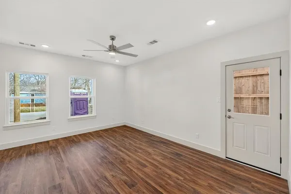 $2,935 | 500 East Kimball Street, Unit 1, Mansfield, TX 76063