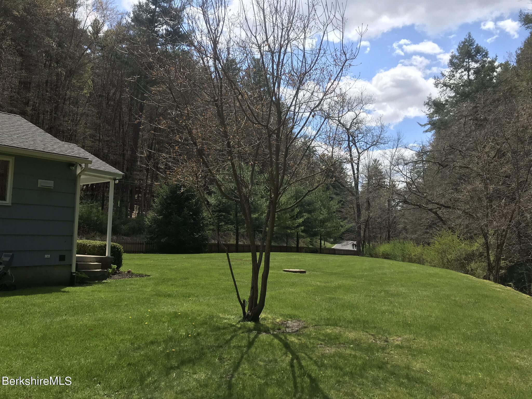 375 Salmon Kill Road Salisbury, CT 06039 - Photo 14 of 17 14