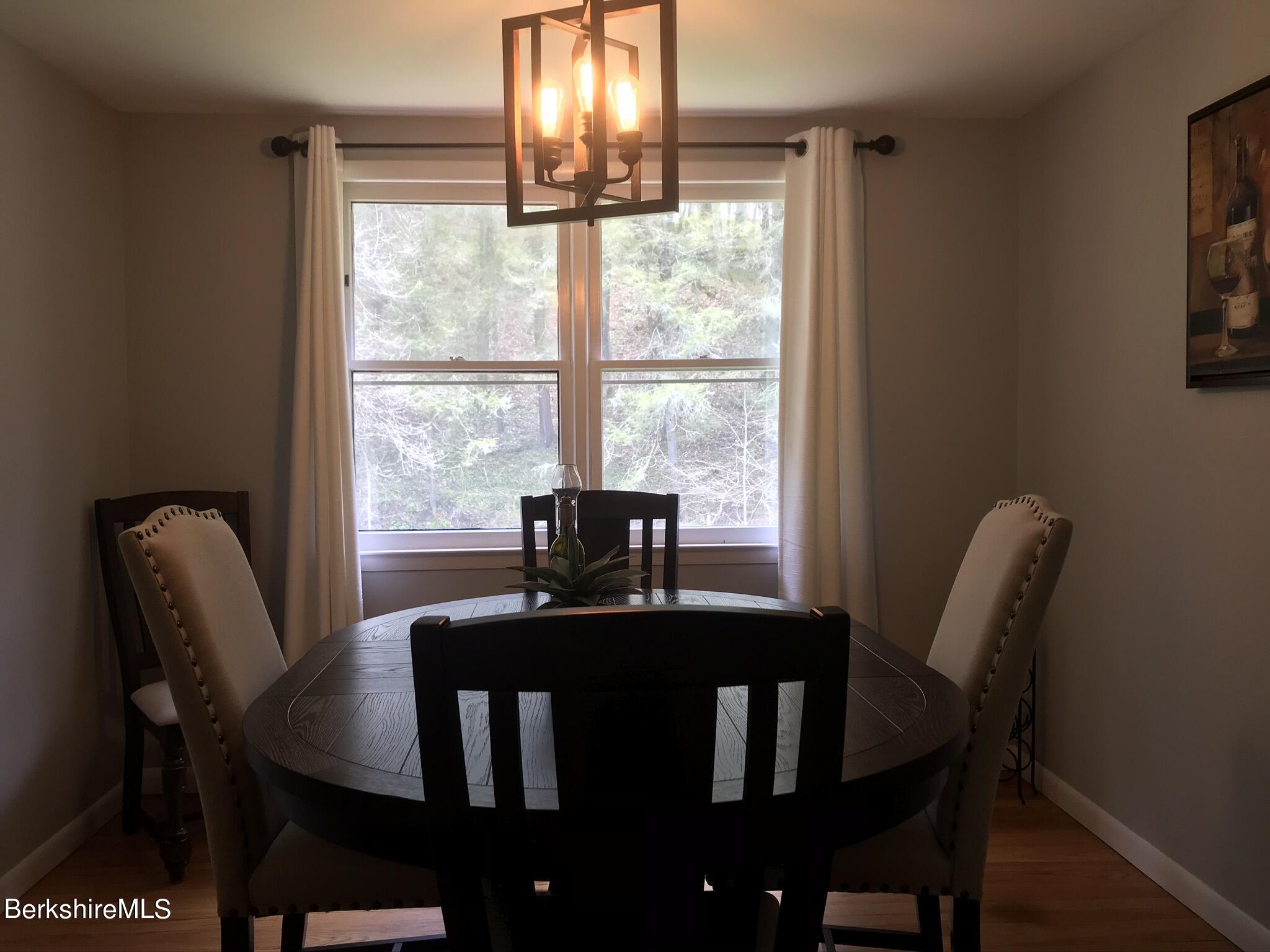 375 Salmon Kill Road Salisbury, CT 06039 - Photo 5 of 17 5