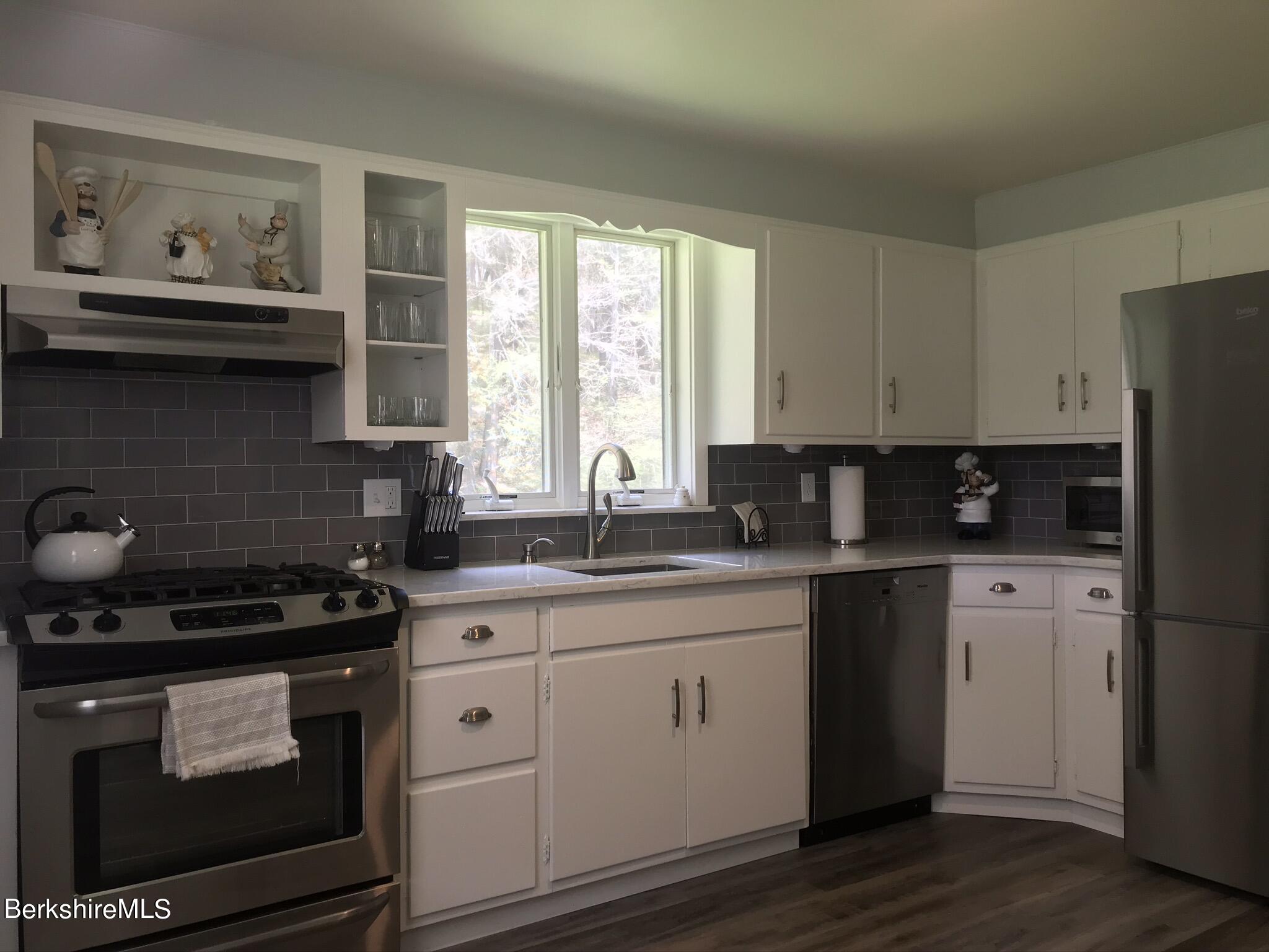 375 Salmon Kill Road Salisbury, CT 06039 - Photo 6 of 17 6