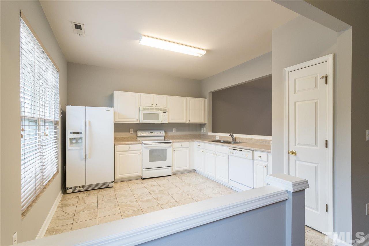 5221 Echo Ridge Road Raleigh, NC 27612 - Photo 14 of 28 Gallery Image 14
