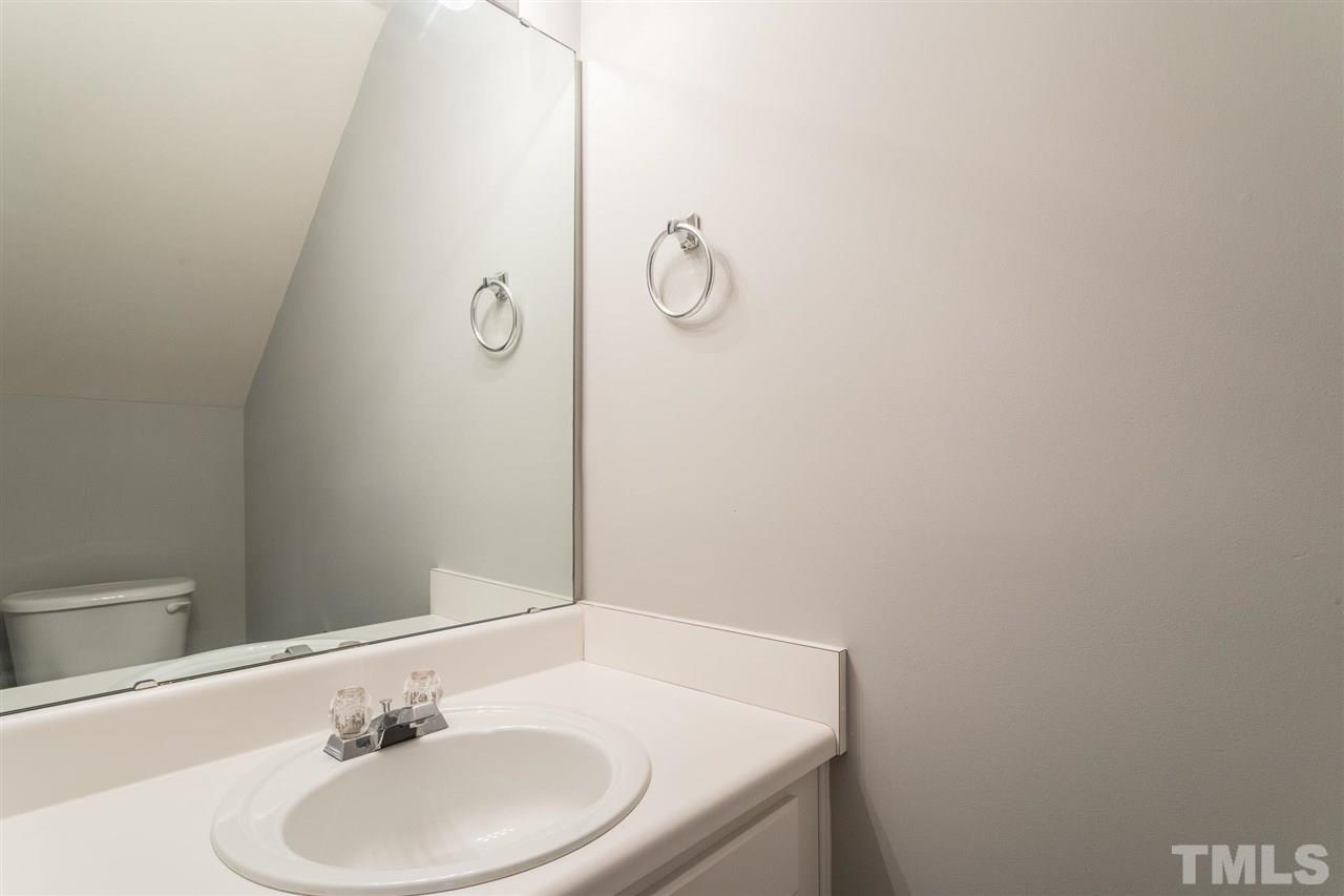 5221 Echo Ridge Road Raleigh, NC 27612 - Photo 19 of 28 Gallery Image 19