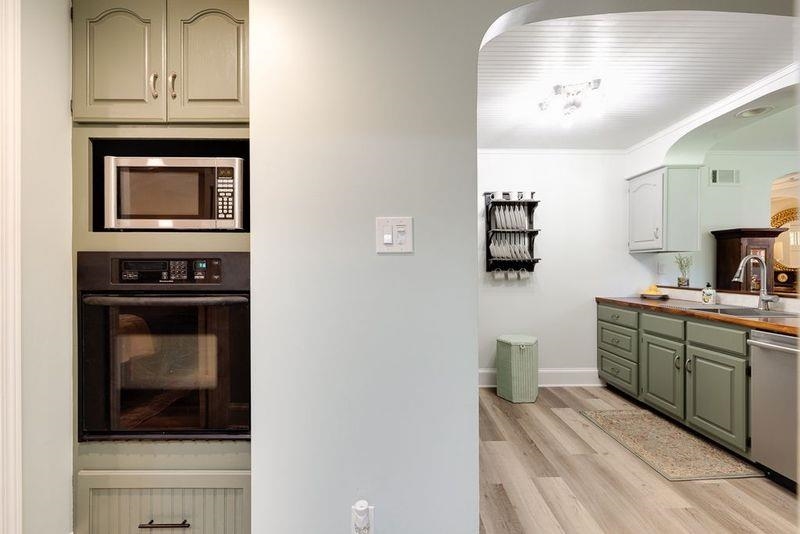 745 Ivy Road Memphis, TN 38117 - Photo 18 of 39 Gallery Image 18