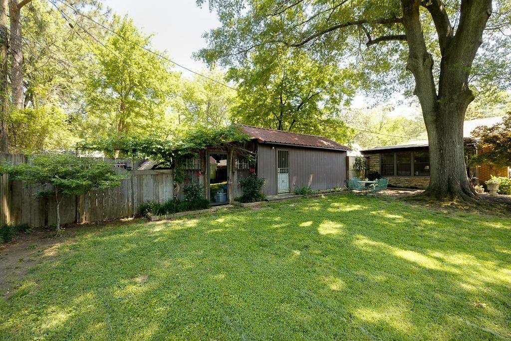 745 Ivy Road Memphis, TN 38117 - Photo 38 of 39 Gallery Image 38