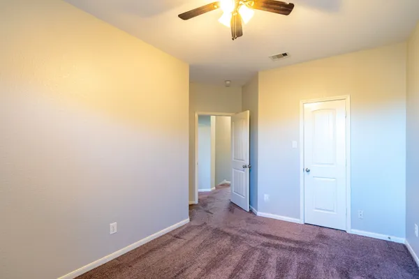 $2,600 | 138 Magnolia Grove Lane, Conroe, TX 77384