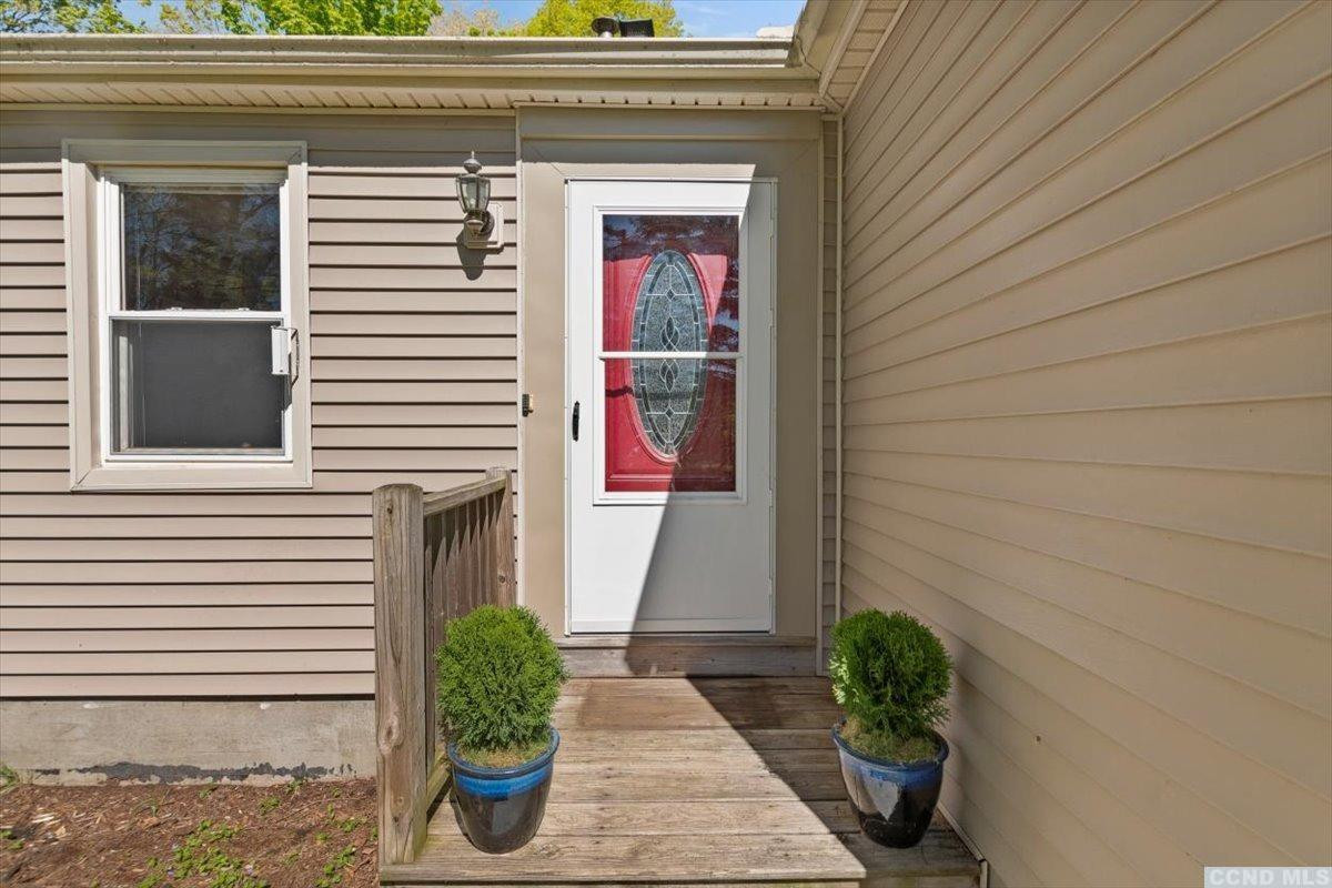 21 Starling Road Craryville, NY 12521 - Photo 2 of 20 Main Entrance