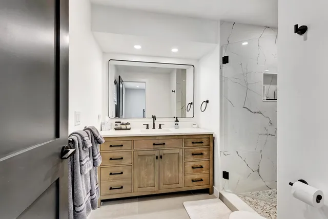 $4,500 | 320 Northwest 3rd Avenue, Delray Beach, FL 33444