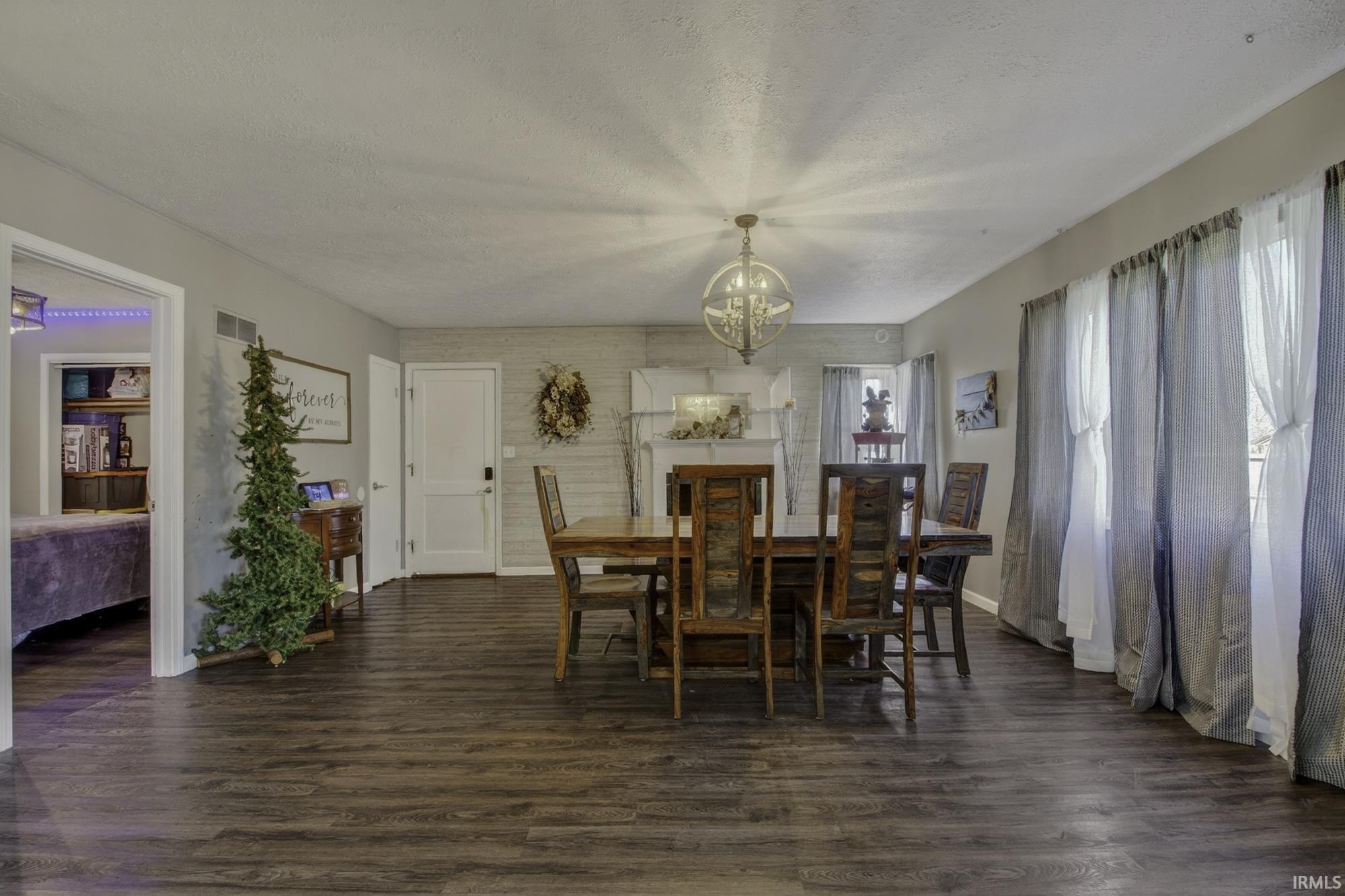 817 East Main Street Greentown, IN 46936 - Photo 14 of 35