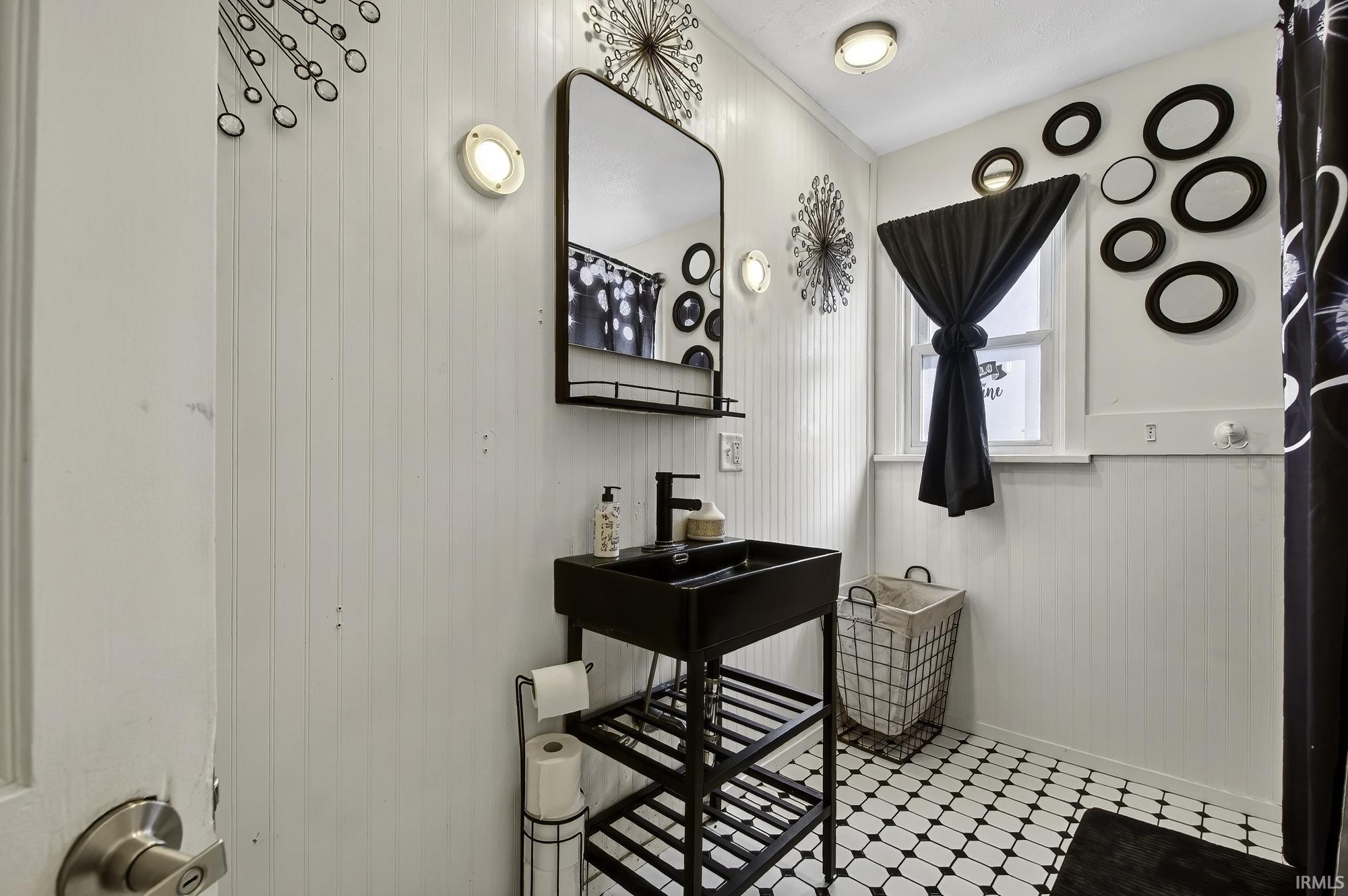 817 East Main Street Greentown, IN 46936 - Photo 17 of 35