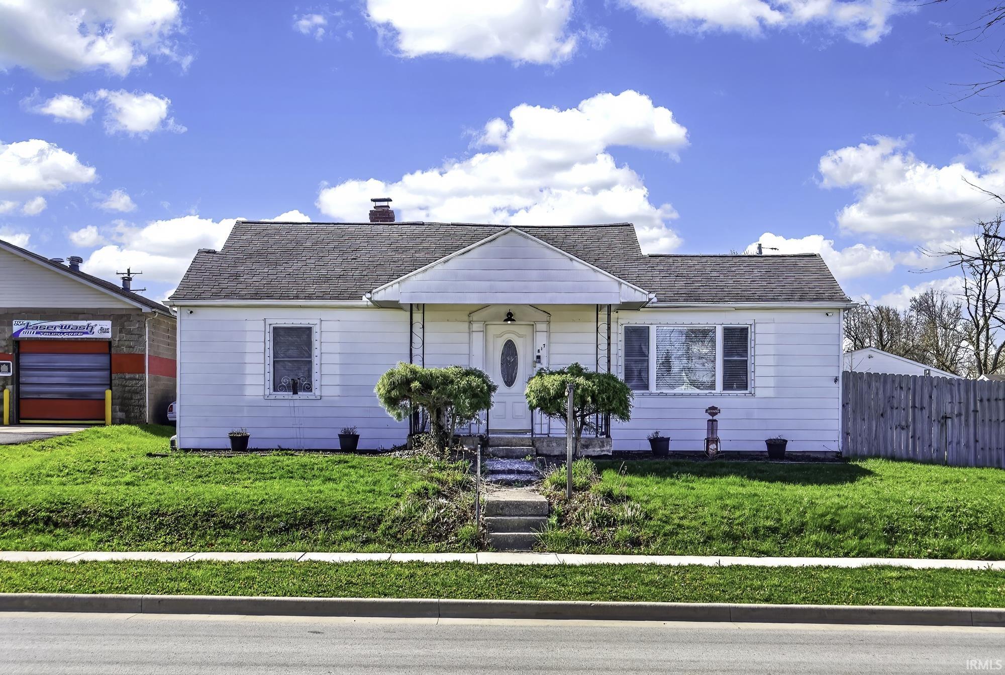 817 East Main Street Greentown, IN 46936 - Photo 2 of 35