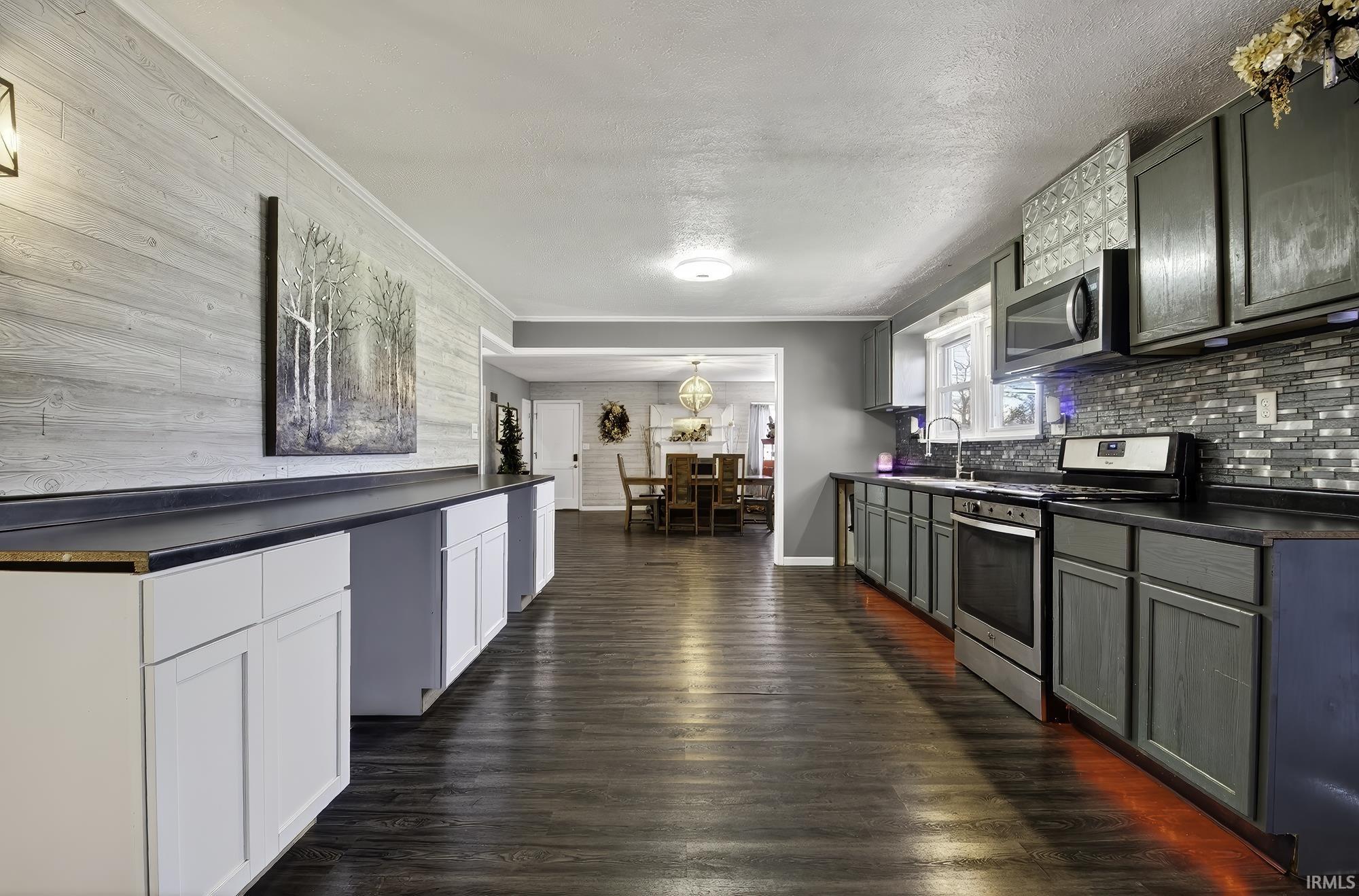 817 East Main Street Greentown, IN 46936 - Photo 6 of 35