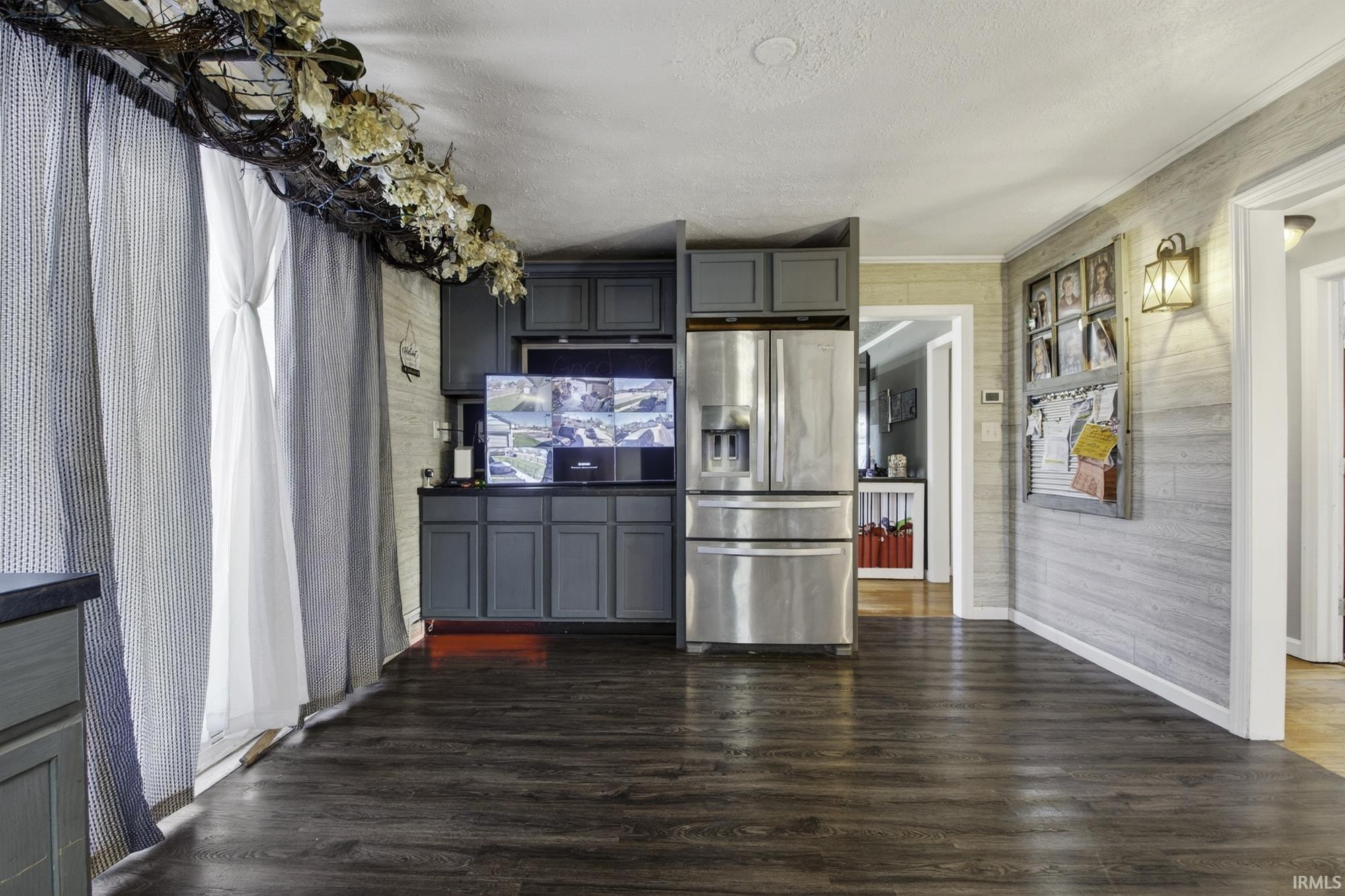 817 East Main Street Greentown, IN 46936 - Photo 8 of 35