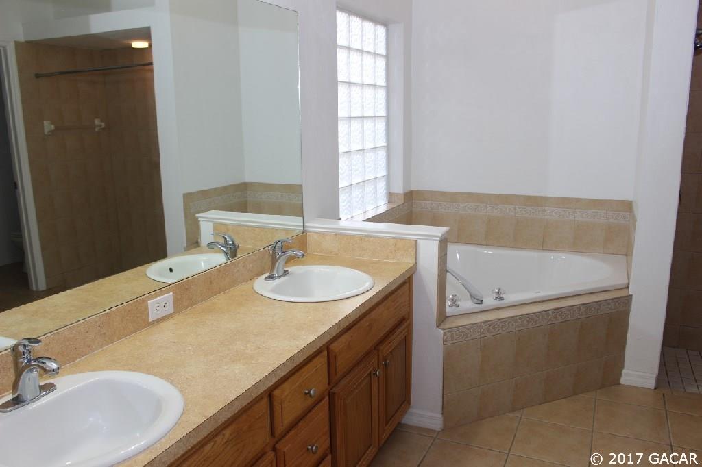 1534 Southwest 66th Drive Gainesville, FL 32607 - Photo 11 of 16