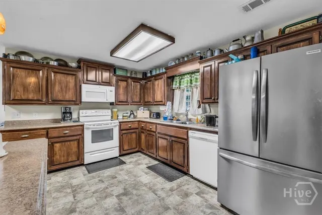 $590,000 | 535 Wilma Edwards Road, Pembroke, GA 31321