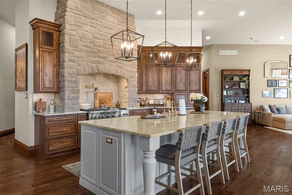 $4,250,000 | 2447 Highway North, Bismarck, MO 63624