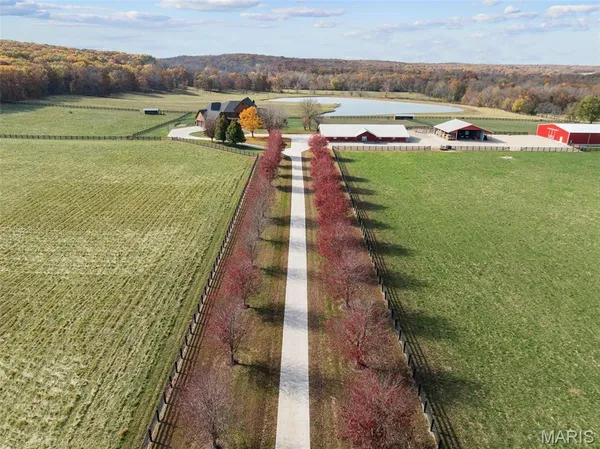 $4,250,000 | 2447 Highway North, Bismarck, MO 63624