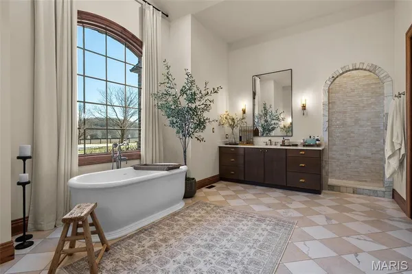 $4,250,000 | 2447 Highway North, Bismarck, MO 63624