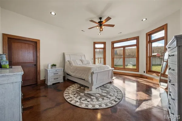 $4,250,000 | 2447 Highway North, Bismarck, MO 63624