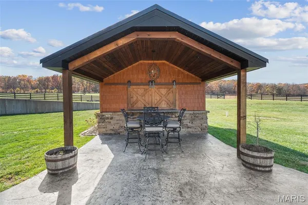 $4,250,000 | 2447 Highway North, Bismarck, MO 63624