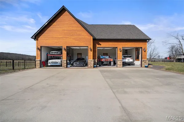 $4,250,000 | 2447 Highway North, Bismarck, MO 63624