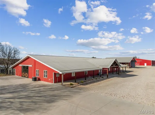 $4,250,000 | 2447 Highway North, Bismarck, MO 63624