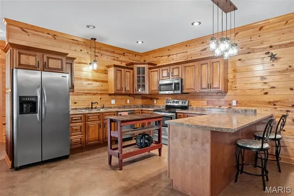 $4,250,000 | 2447 Highway North, Bismarck, MO 63624