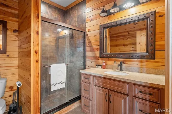 $4,250,000 | 2447 Highway North, Bismarck, MO 63624