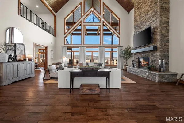 $4,250,000 | 2447 Highway North, Bismarck, MO 63624