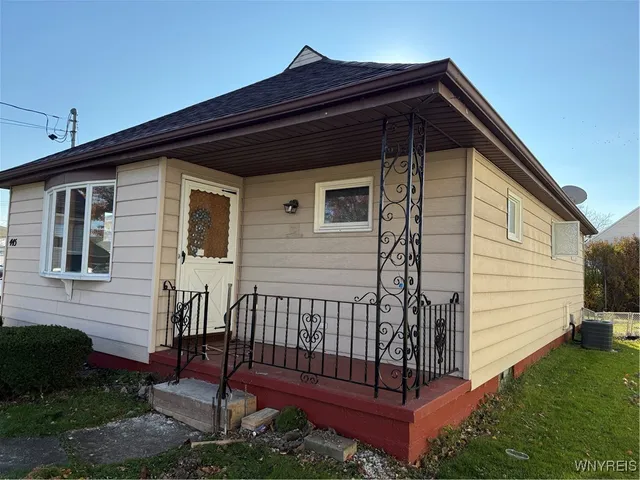 $179,900 | 445 Reiman Street, Cheektowaga, NY 14212