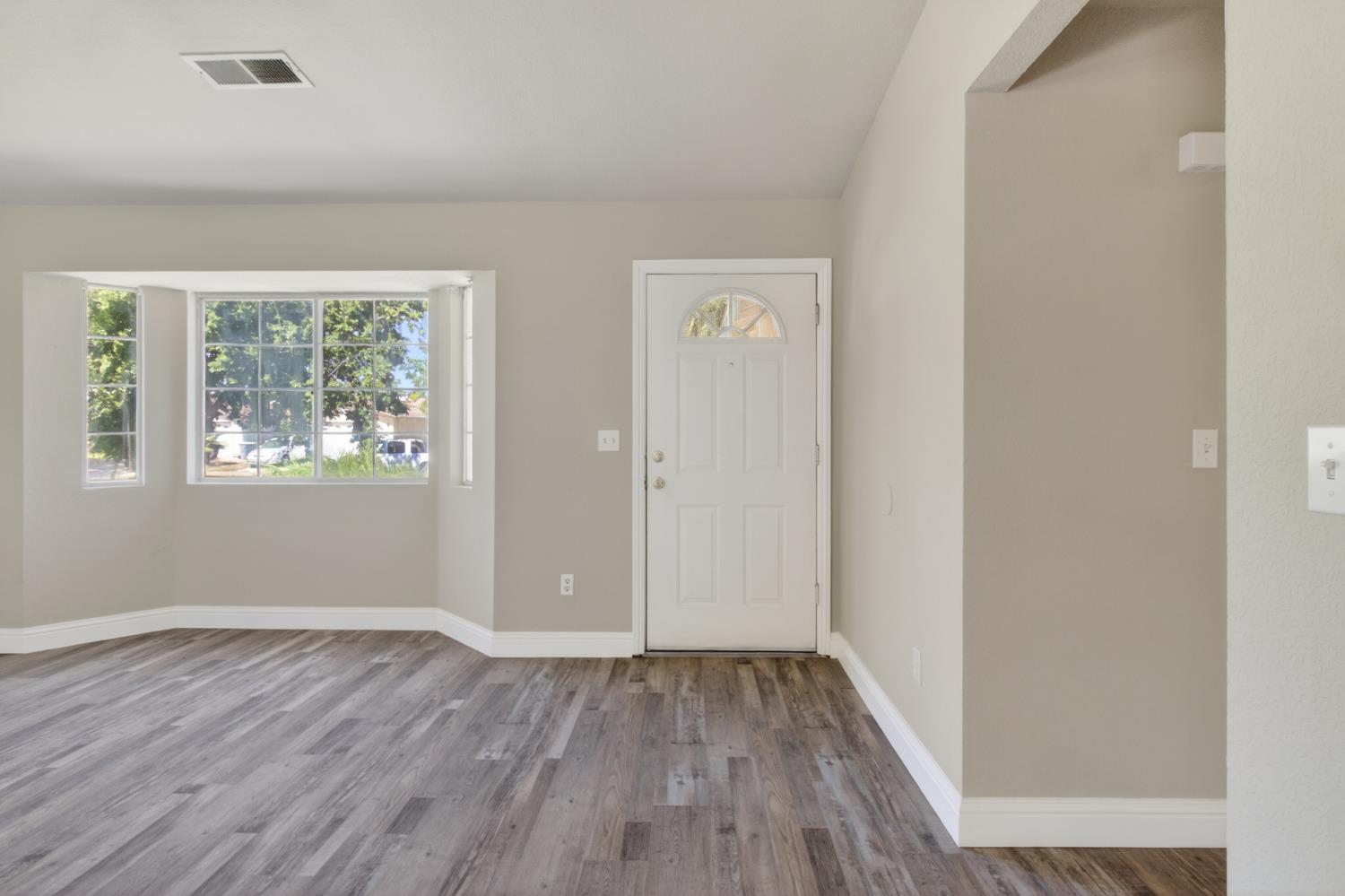 336 Serano Street Merced, CA 95341 - Photo 9 of 36
