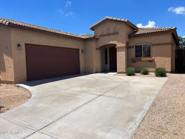 $2,200 | 526 East Bartlett Way, Chandler, AZ 85249