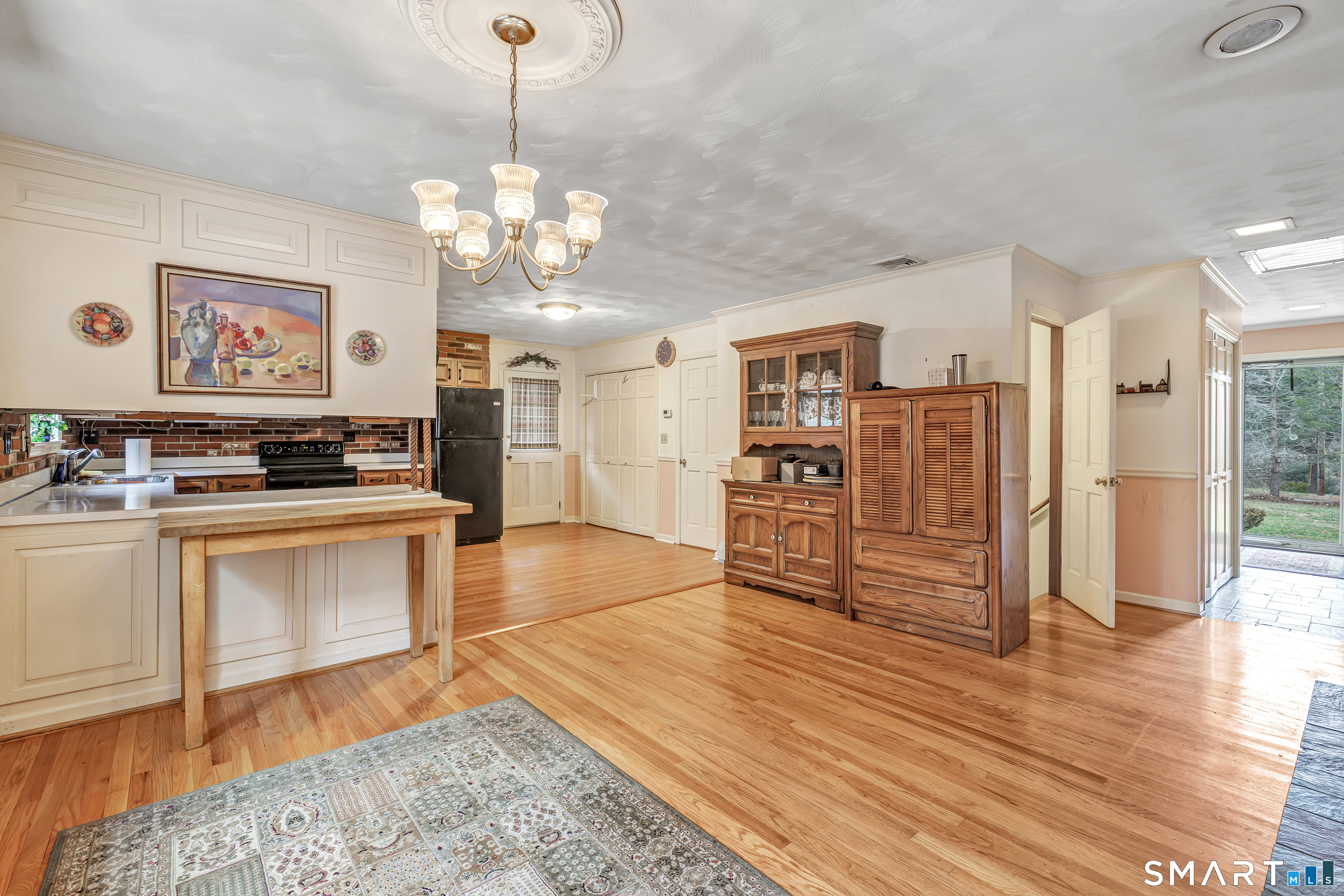 922 Baldwin Road Woodbridge, CT 06525 - Photo 11 of 37